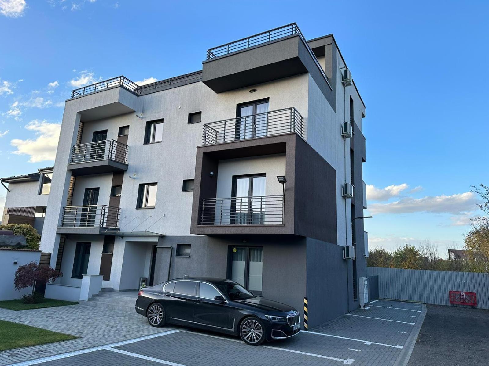 Luxury Glam Apartments & Studios Near Coresi Mall Braşov Buitenkant foto