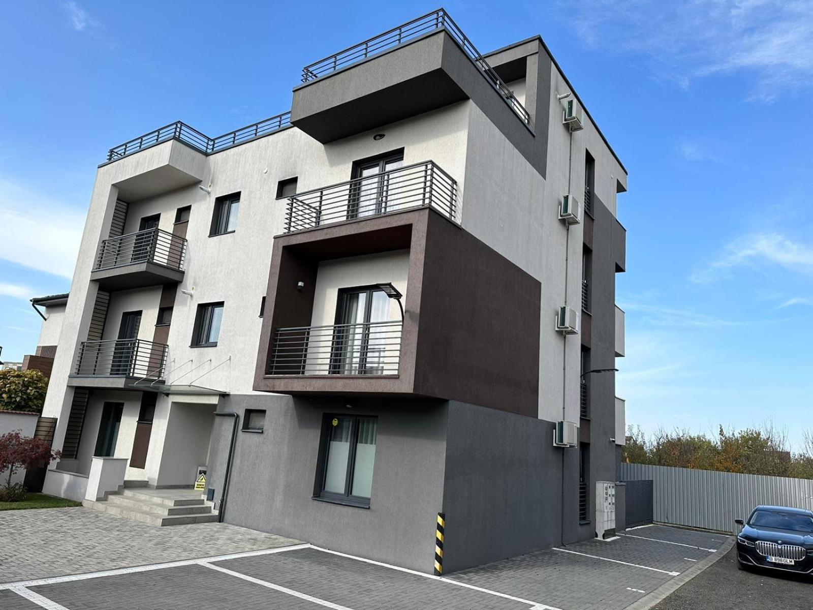 Luxury Glam Apartments & Studios Near Coresi Mall Braşov Buitenkant foto
